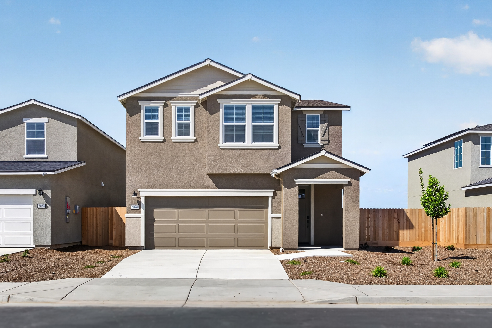 0050 6074 W Flint Way