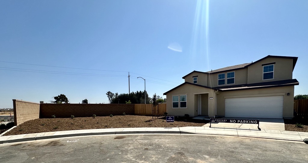 0042 6485 W Austin Way