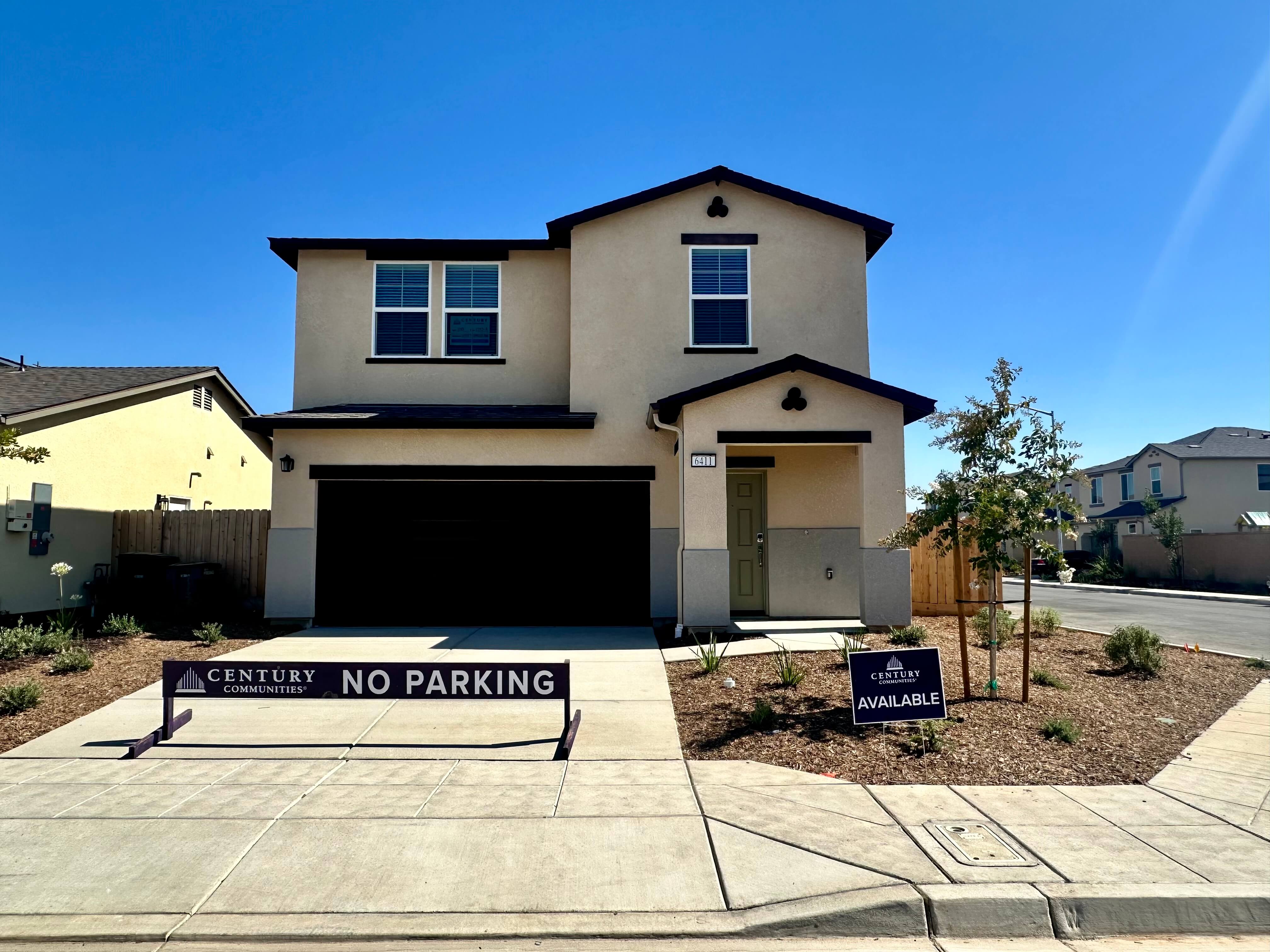 0110 6411 W Oakley Avenue