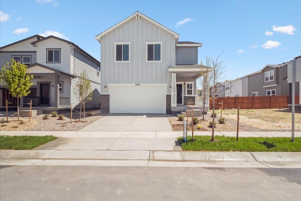 1004 2222 Flower Blossom Avenue