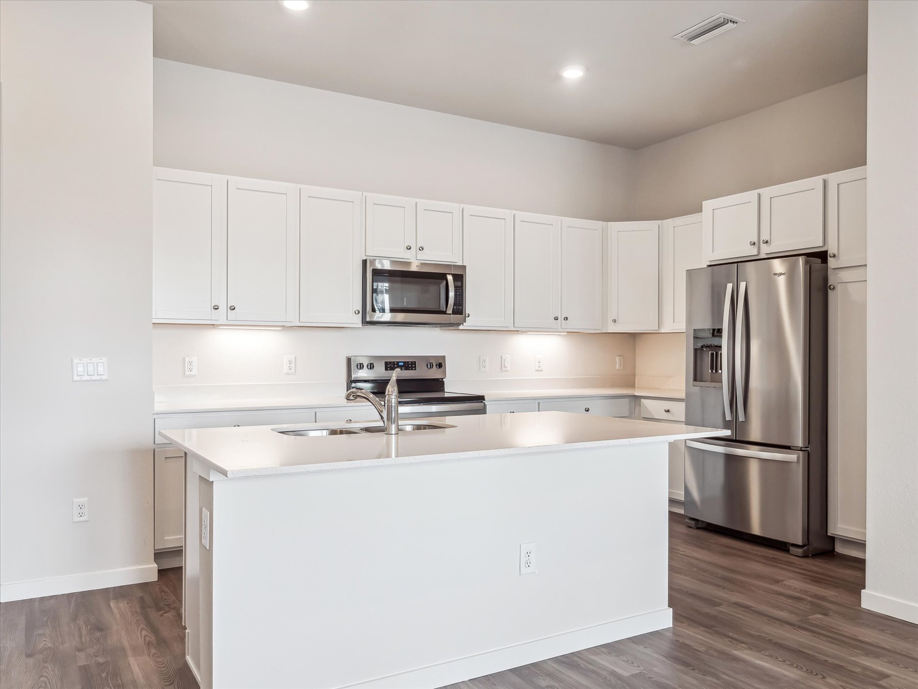 2101 485 Interlocken Blvd., #101