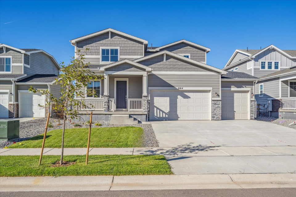 1907 864 Hummocky Way