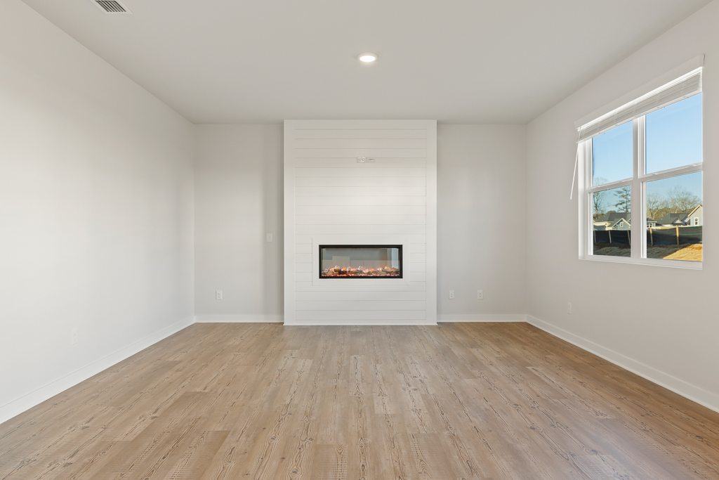 0079 2519 Brown Dove Way