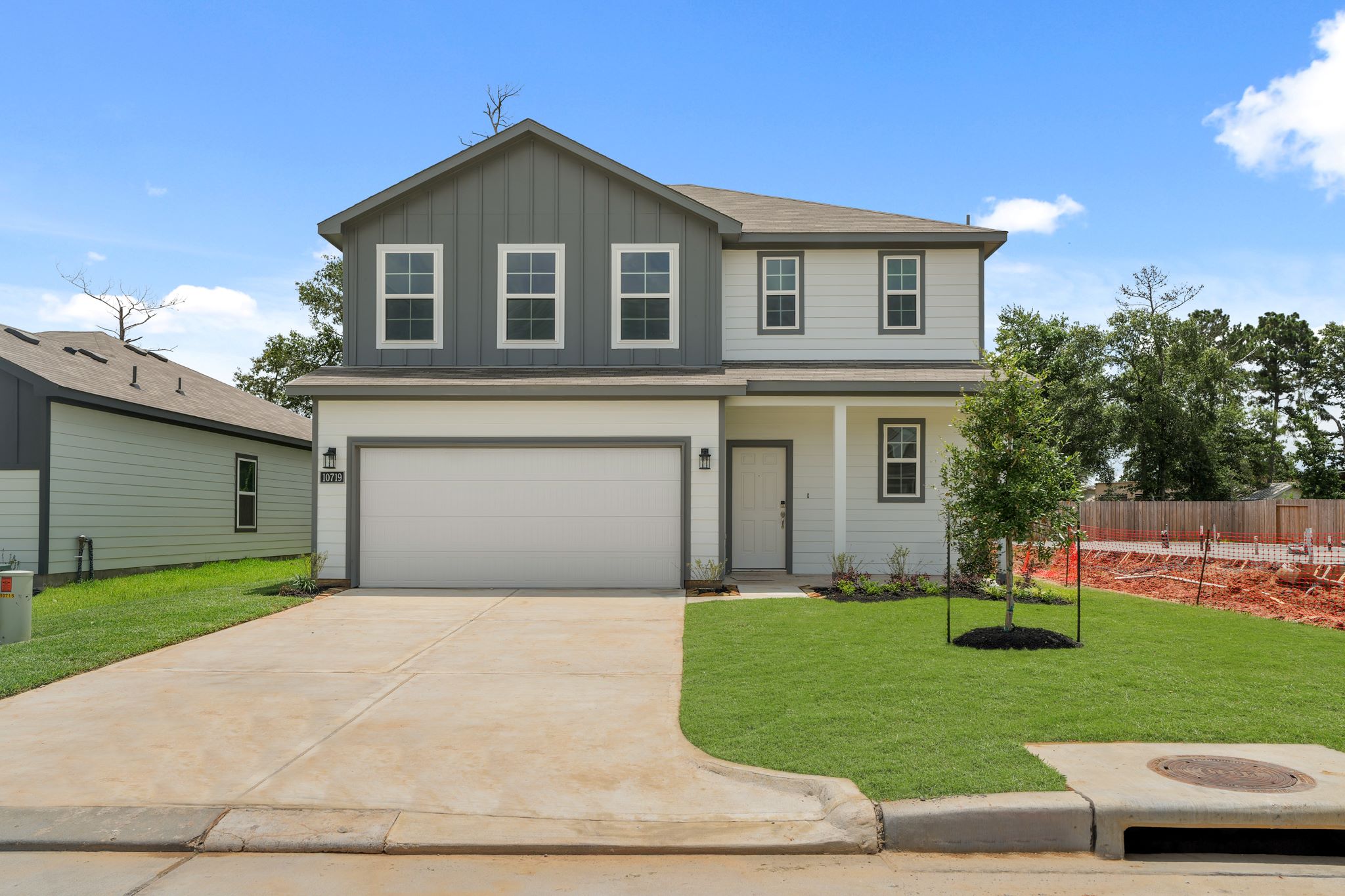 010328 10719 Red Flagstone Drive