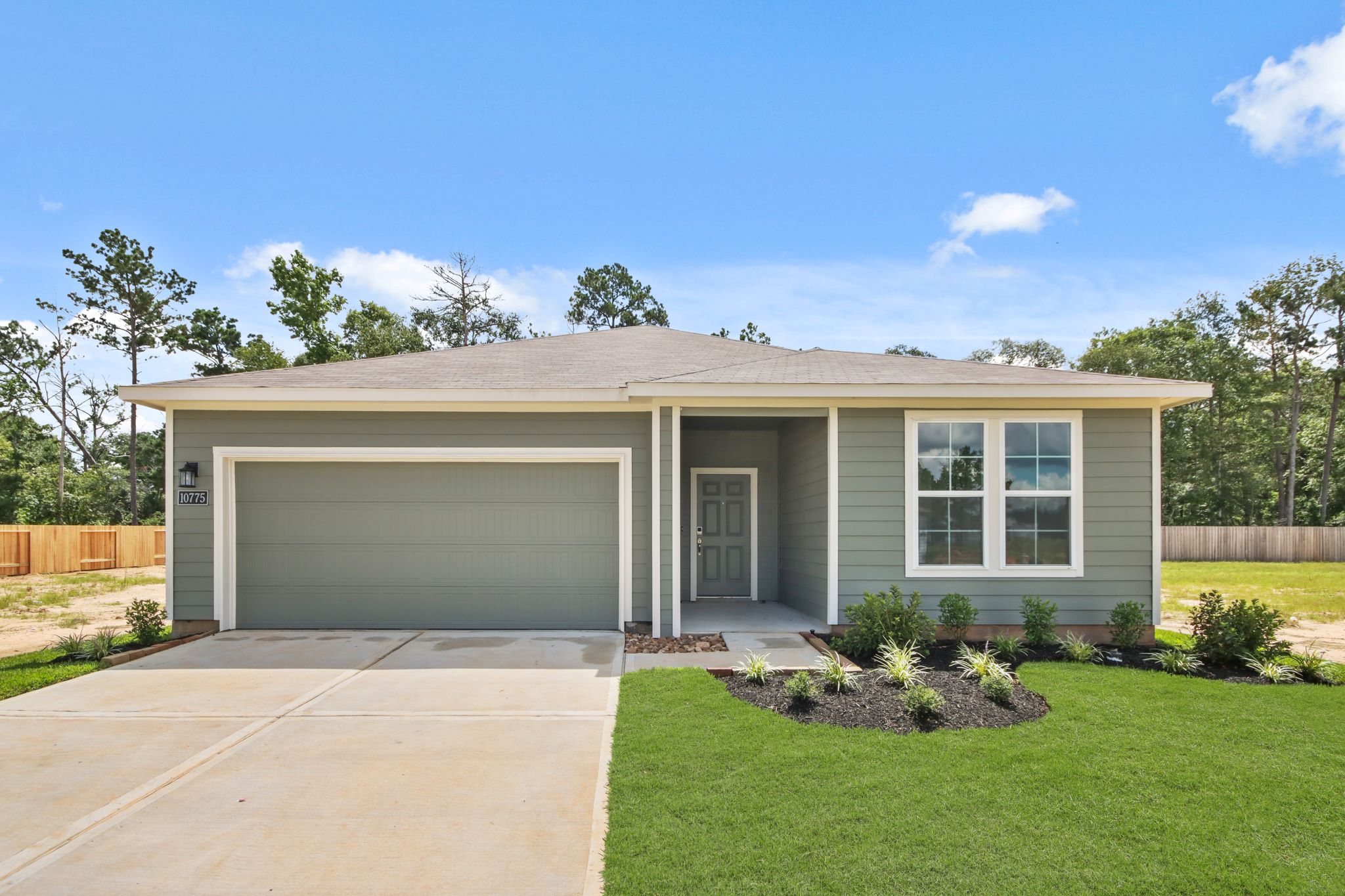 010314 10775 Red Flagstone Drive