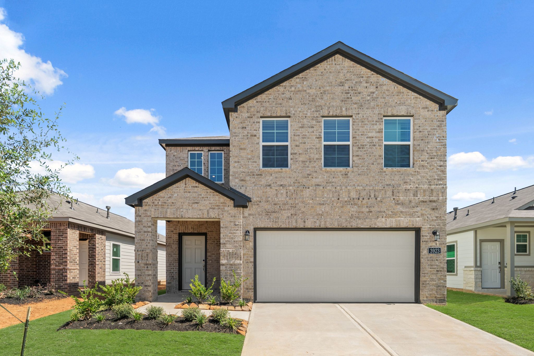 010715 3923 Flora Field Dr