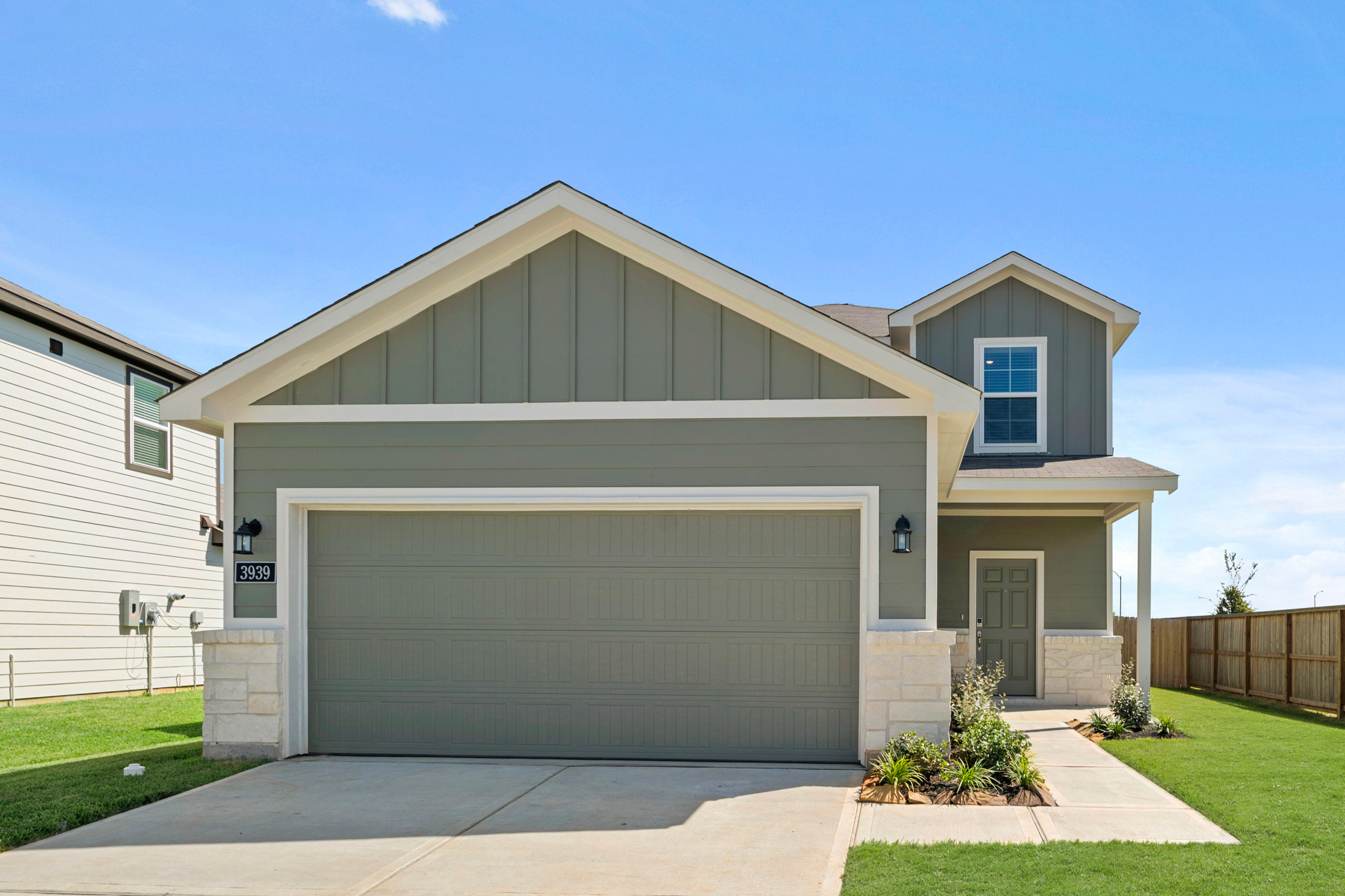 010711 3939 Flora Field Dr