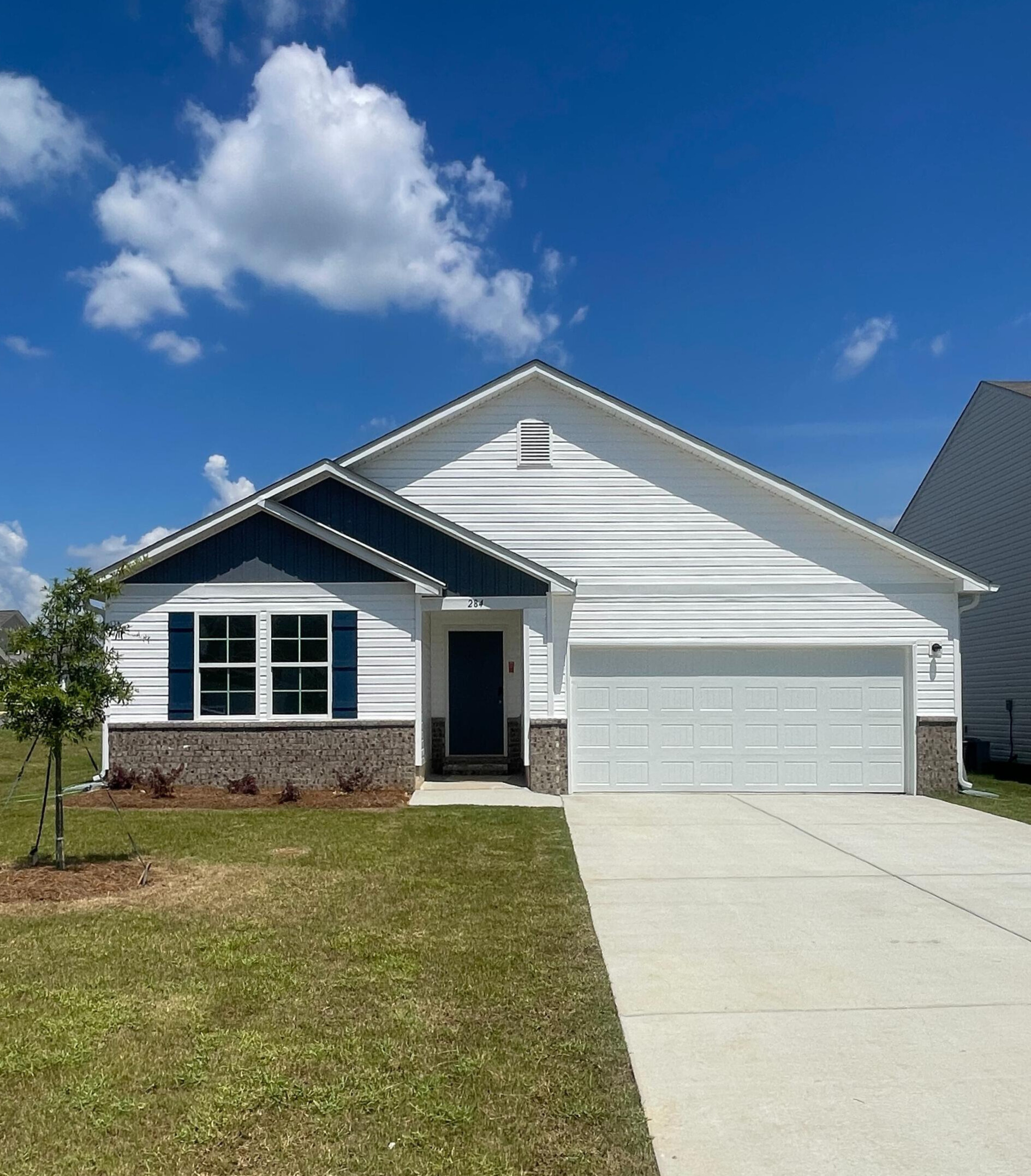 0239 284 Orchid Ln